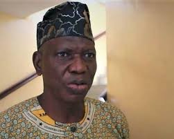 Cimetière des hommes politiques: Qui a vu A.H ?