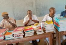Pour une éducation inclusive dans la commune de Kouandé: Dr Azizou Boni Sabi Yo fait don des livres au Ceg Guilmaro