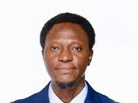 Enjeux et acteurs de la révision constitutionnelle: Des contorsionnistes d’hier aux illusionnistes d’aujourd’hui !