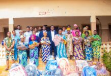 Don de kits aux mères vulnérables du Couffo: Zidane Satignon Kuessi sème la joie à Dogbo, Djakotomé et Klouekanmé