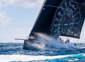 De la place des « Quatre Z’horloges » au phare de Kribi : Escale horlogère dans une ville carène et renversante de l’Arc Atlantique