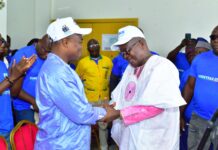 Alliance politique: « Bus » embarque les militants de Renouveau Citoyen pour la Présidentielle