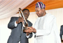 Hommage au Président Adrien HOUNGBÉDJI: Un parcours parlementaire exceptionnel célébré