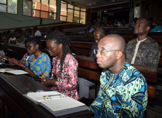 Initiation à la langue anglaise: La FSS renforce les capacités des enseignants et des étudiants