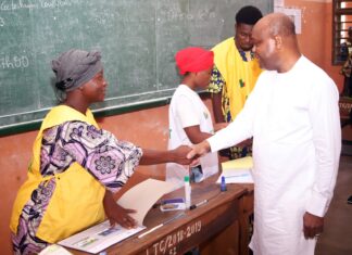 Présidentielle du 12 avril 2026: Le Pr Dorothé SOSSA accomplit son devoir civique et salue une campagne électorale pacifique