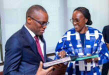 Transition républicaine au pôle économique: Olushegun Adjadi Bakari prend les rênes du super-ministère de la transformation structurelle