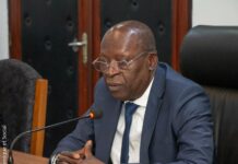 Conseil économique et social : Le Président Abdoulaye Bio Tchané engage le dialogue avec le personnel de la Médiation de la République