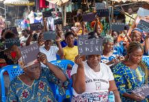 Journée Internationale de l’Alphabétisation : L’Association Mondiale pour le Développement ouvre une classe publique au marché Godomey