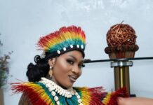 CHOCOLLETE : Artiste chanteuse, compositrice, créatrice de contenu et modèle